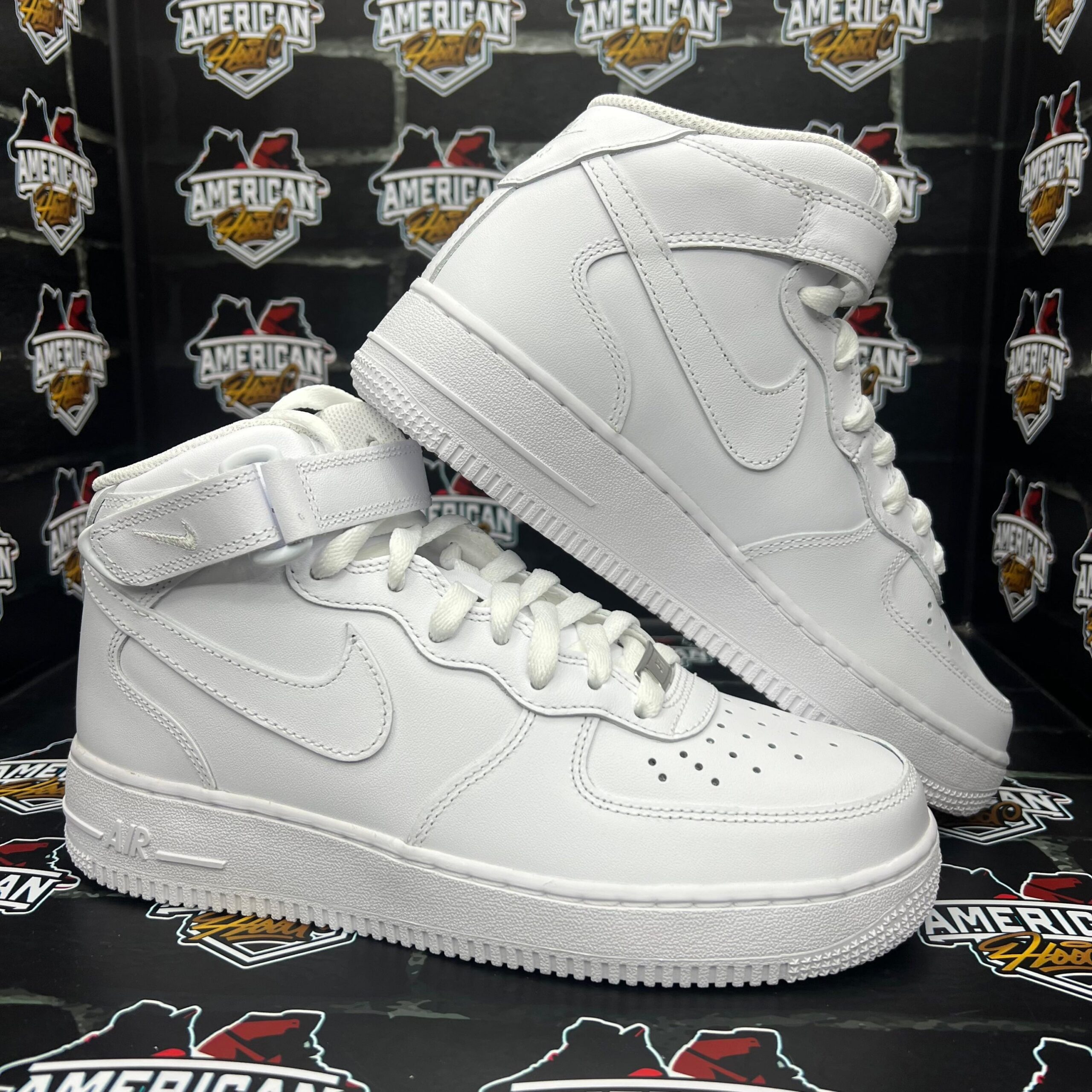 Nike Force 1 Mid