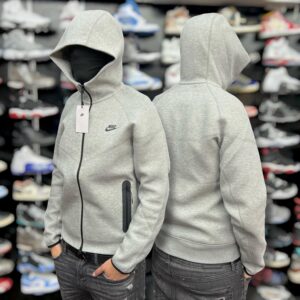Poleron Nike Tech Grey