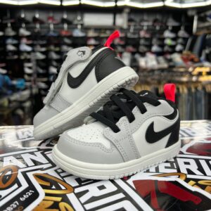 Jordan 1 Low Alt